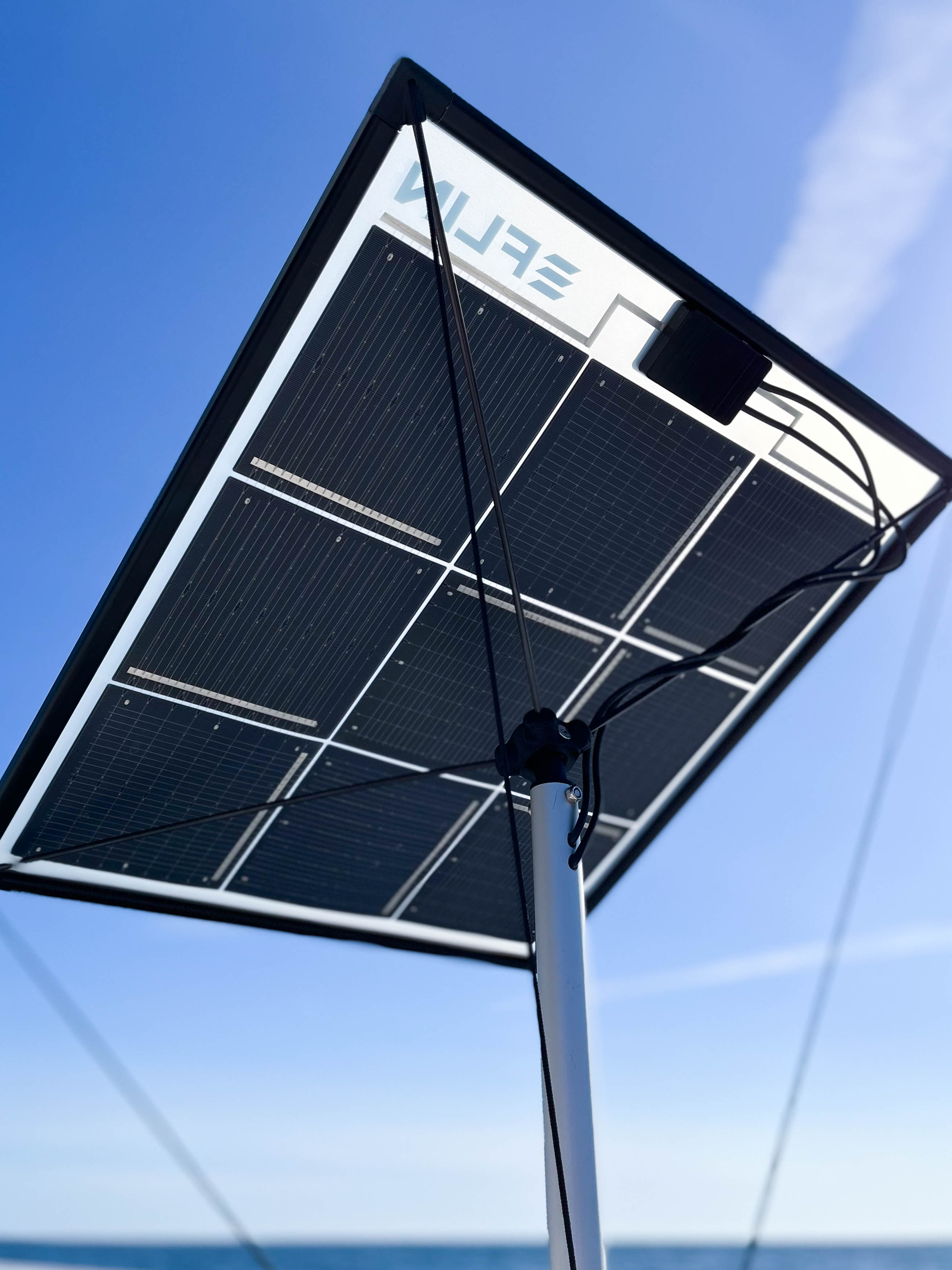 FLINpole+ Solarmodul für den Heckkorb oder Geräteträger